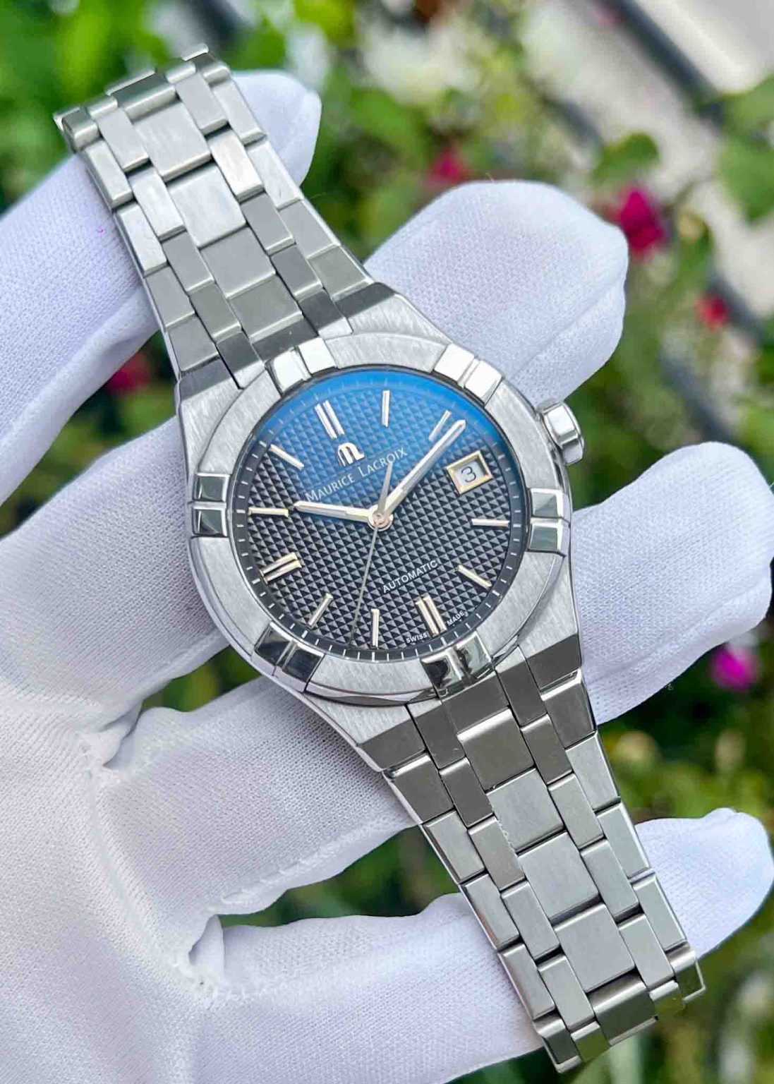 Maurice Lacroix Aikon Automatic Date Ceramic 39mm AI6007-CRM72-130-7